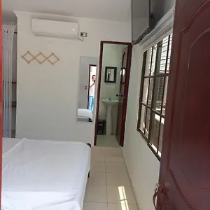 Doble - Bella - Pensión Santa Marta (Magdalena)