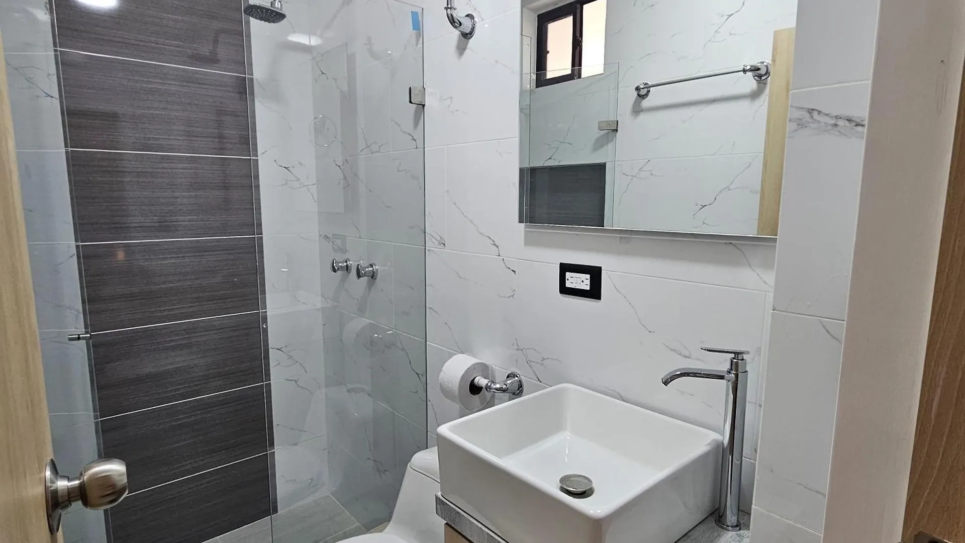 Guest house Casa Hotel La Bonita Medellin Colombia